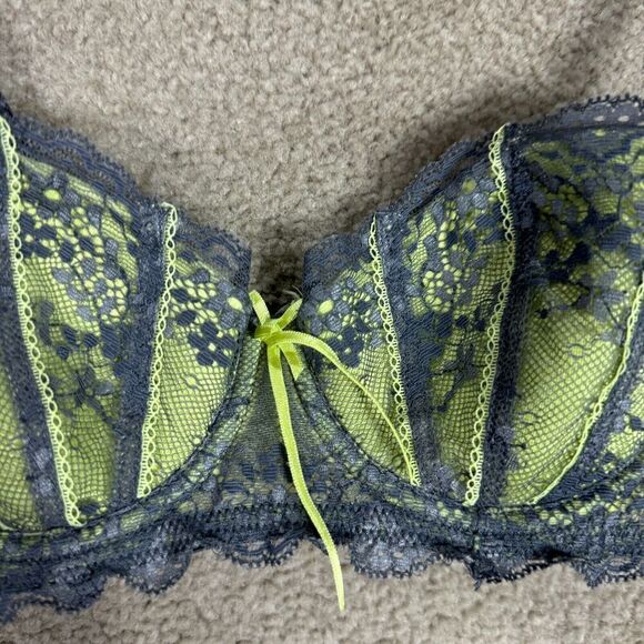 Elle Macpherson Dentelle Demi Bra Sz 32C Gray/Lime Green‎ Lace Overlay Underwire - Picture 3 of 10
